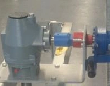 pecialadapter luckor försedda med hållare för mobilt ställdon